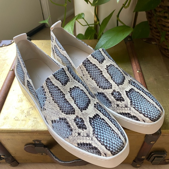 Vince Saxon - 2 H0081L2401 animal print slip on shoes sneakers - Picture 2 of 12